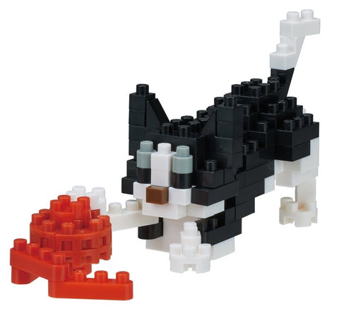 Nanoblock Figurine - Playing Cat