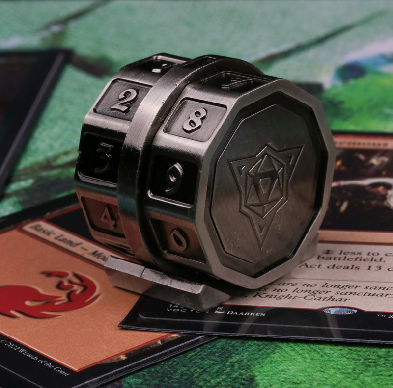 Die Hard Dice: LifeLink Counter V.2 - Battleworn Silver