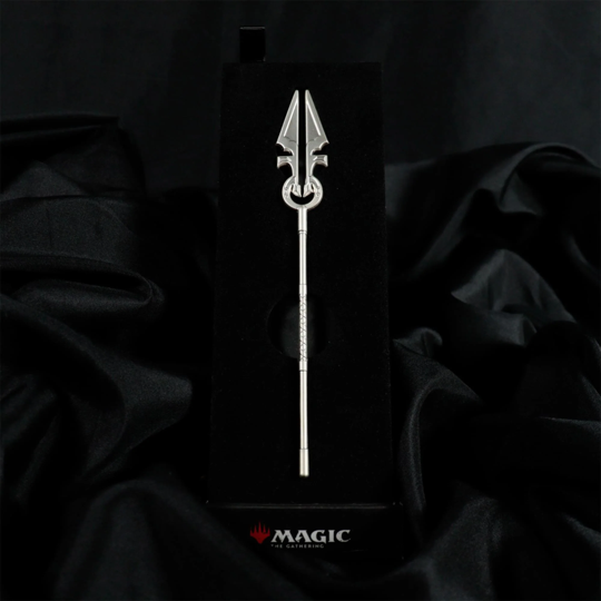 Magic: The Gathering - Avacyn's Moonsilver Spear .999 Sliver Plated Mini Replica (Limited Edition)