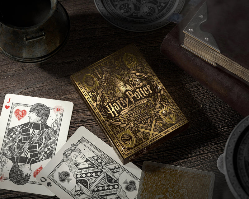 Theory11 - Harry Potter Playing Cards: Hufflepuff (Yellow)